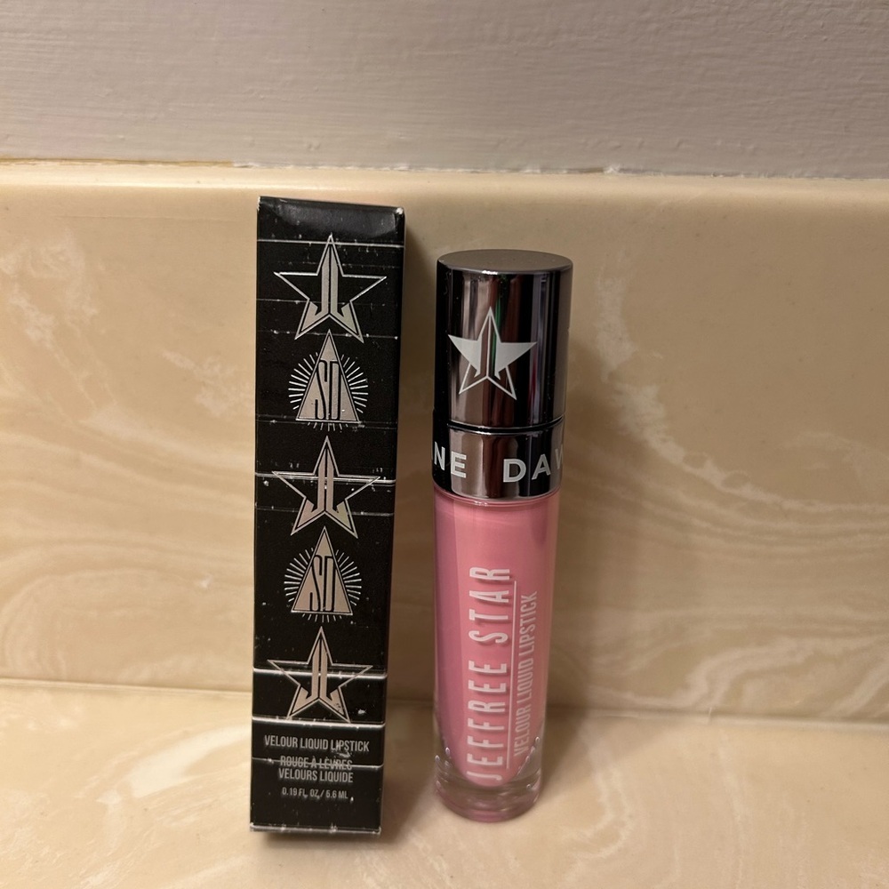 Jeffree Star Velour Liquid Lipstick in Oh My God - Picture 2 of 3